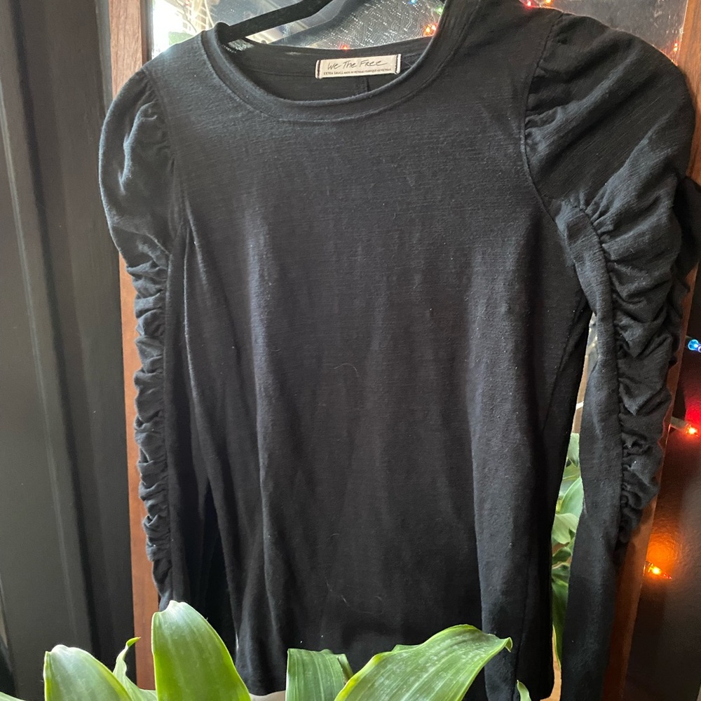 We the free puff sleeve sweater size xsmall